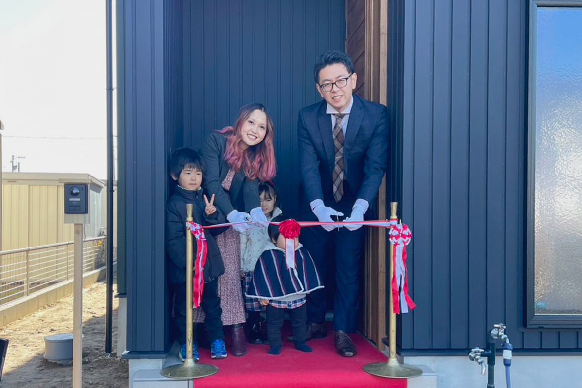 N様邸引渡し式テープカット