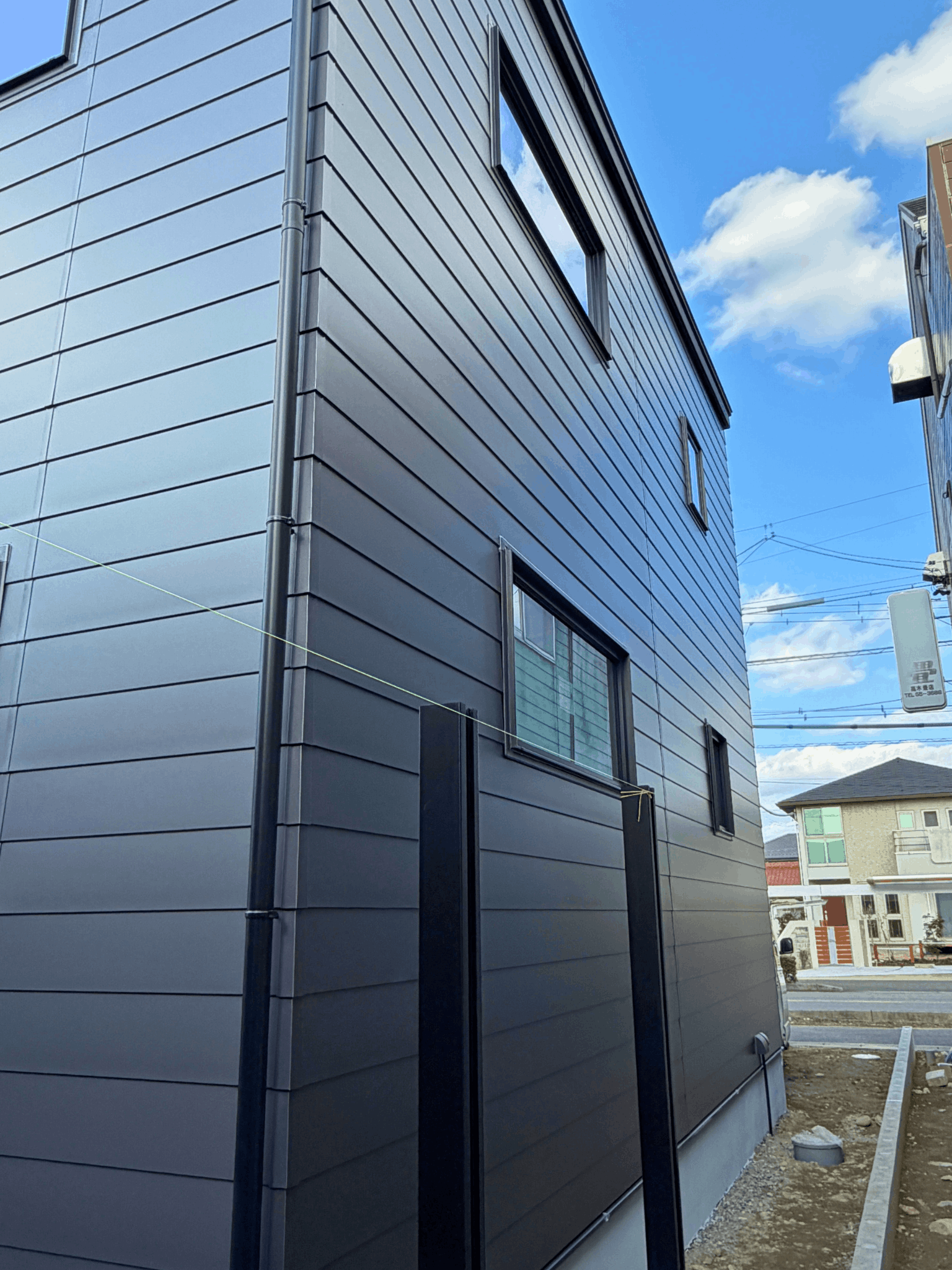 モデルハウス外壁の金属サイディング