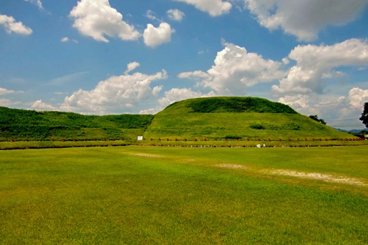 犬山市の青塚古墳