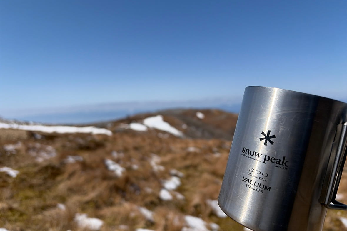 お昼休憩でコーヒーを飲む